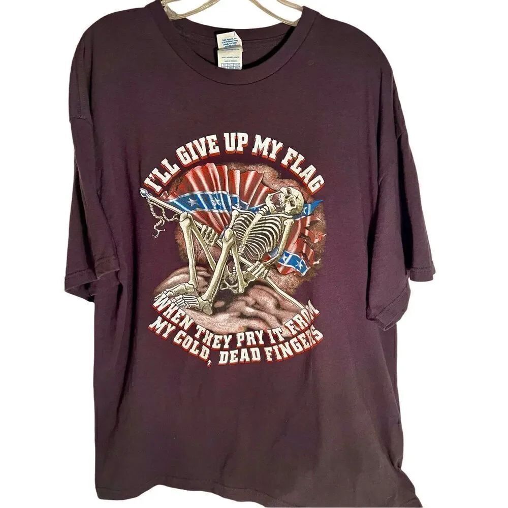 "I'll Give Up My Flag When They Pry It From My Cold Dead Hands" Sz 2XL T-Shirt